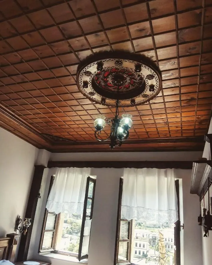 Timo'S Guest House Berat